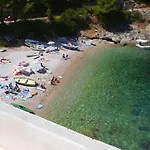 ゲストハウス By The Sea Cove Bristova, Hvar - 12140 Bogomolje