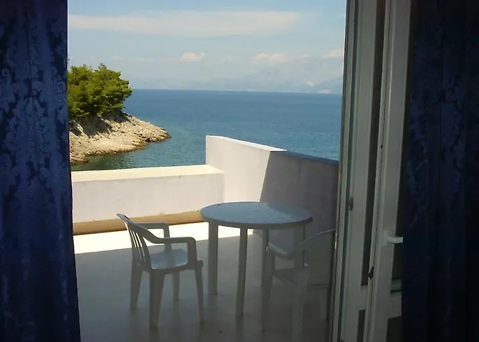 Guest house By The Sea Cove Bristova, Hvar - 12140 Bogomolje